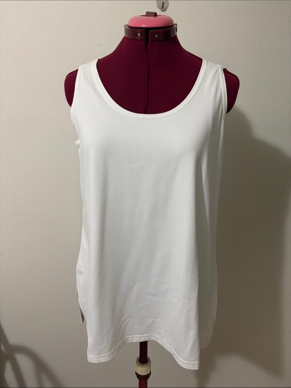 Simpli size 12 off white scoop-neck tank top Made in Canada